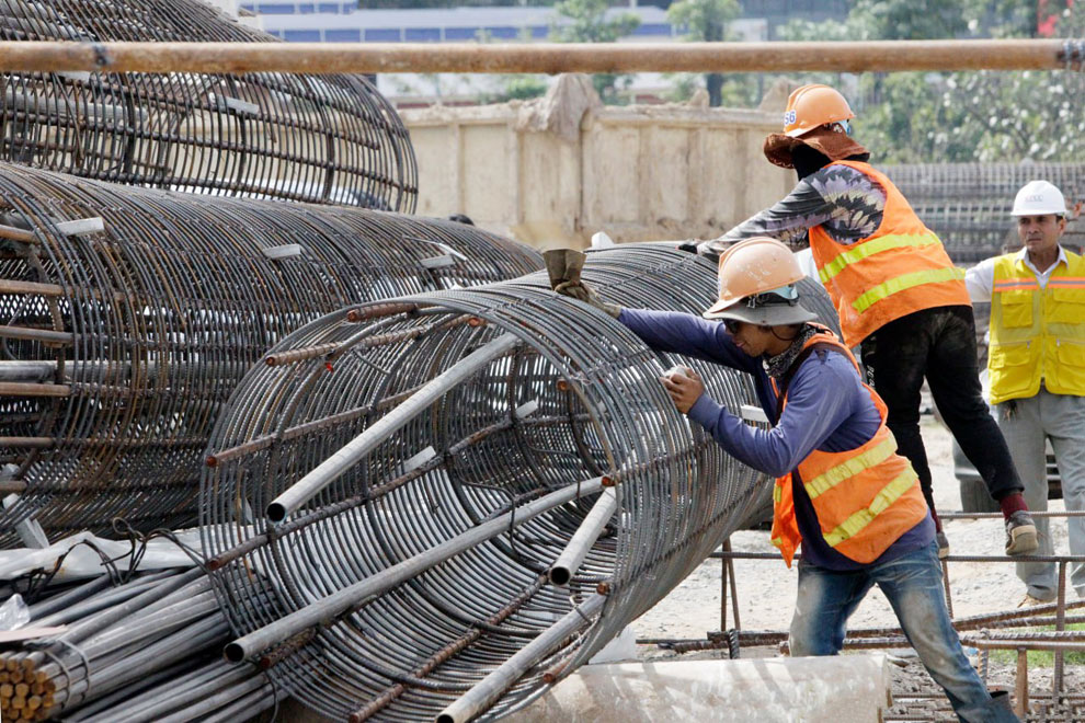 Construction revival boosts iron, steel imports